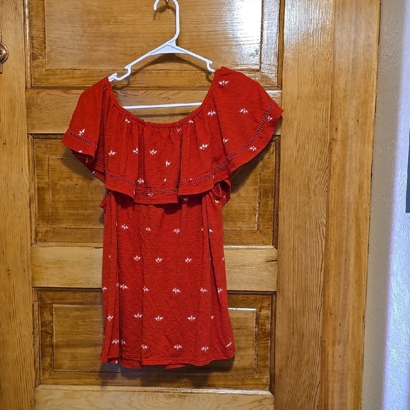 Ava & Viv Red Peasant Top 1X - Picture 3 of 3